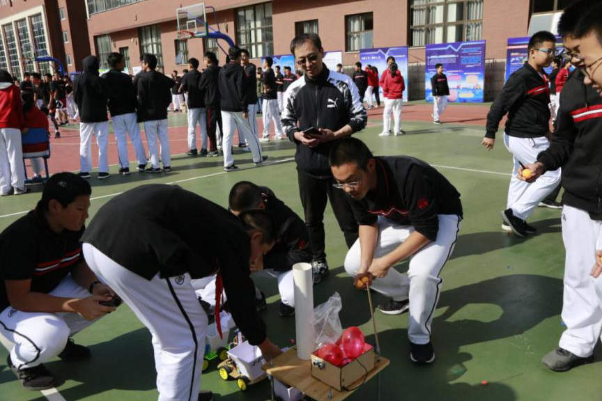 【北京科技报】名校校长谈科教丨北师大实验中学校长李晓辉：为国育才，未来闯荡科技无人区